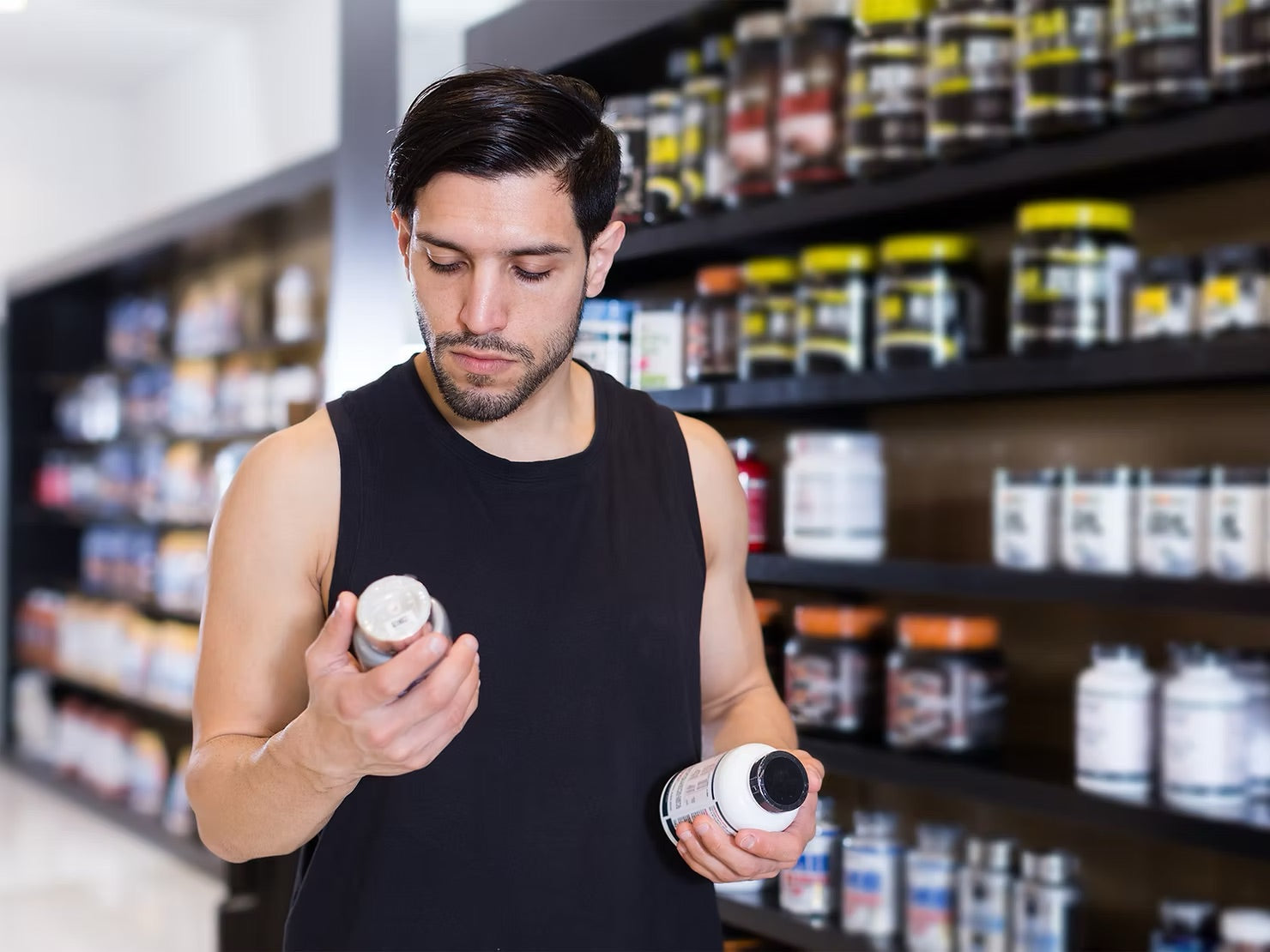 EAA vs Creatine for Muscle Growth: Key Differences & Benefits for Bodybuilding
