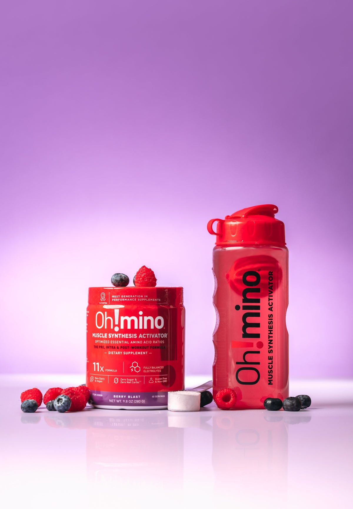 Oh!mino Muscle Synthesis Activator, Berry Blast flavor with fruit